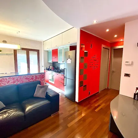 Red House 몬팔코네