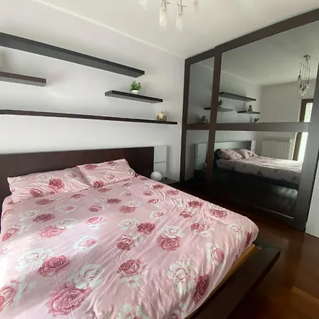 Apartmán Red House *